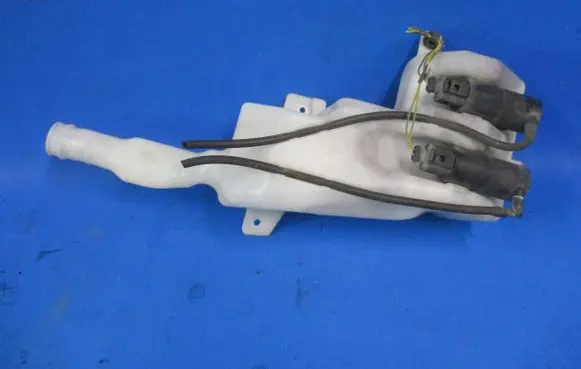 Windshield washer fluid reservoir/tank