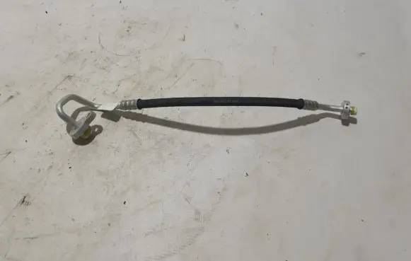 Air conditioning (A/C) pipe/hose