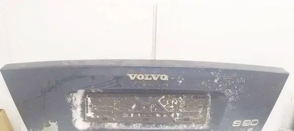 Volvo S80 Trunk door license plate light bar 9178167