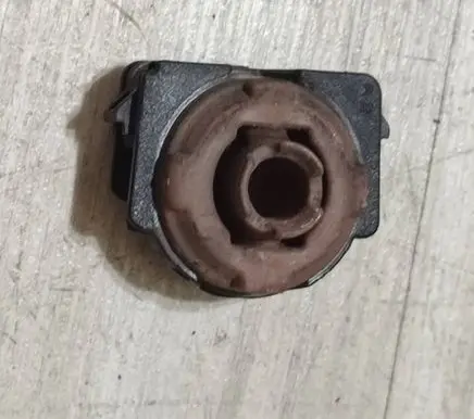 Opel Corsa F Radiator mount bracket 9826870480