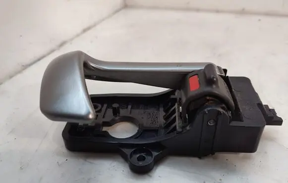 Hyundai Santa Fe Front door interior handle