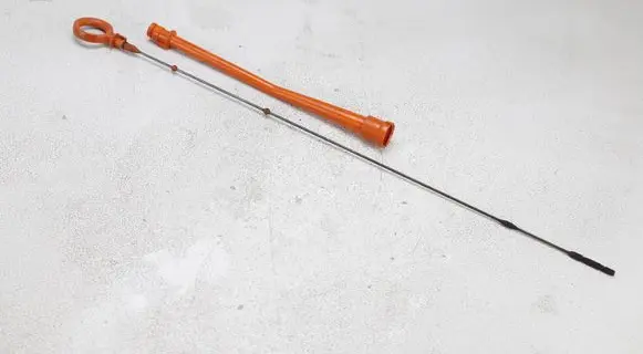Volkswagen PASSAT B6 Oil level dip stick 06F103663J 06F115611E