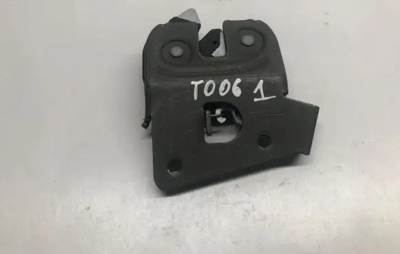 BMW M3 F80 Rear seat headrest 7112863