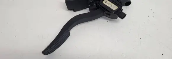 Jaguar XE Accelerator throttle pedal GX739F836DA F1628150628