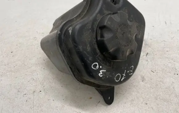 BMW X5 E70 Coolant expansion tank/reservoir 7552546