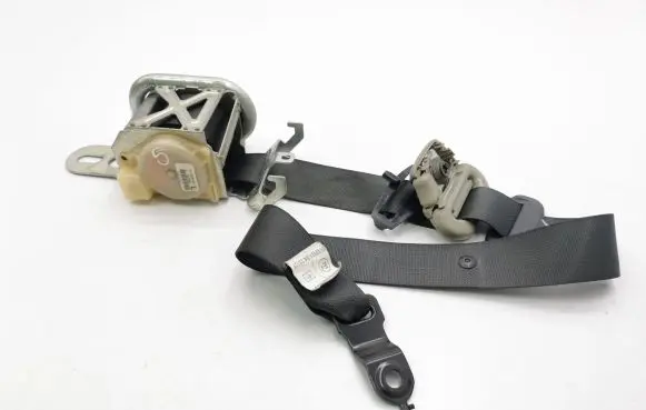 Chrysler 300 - 300C Front seatbelt P1AJ791DVAC 2026071