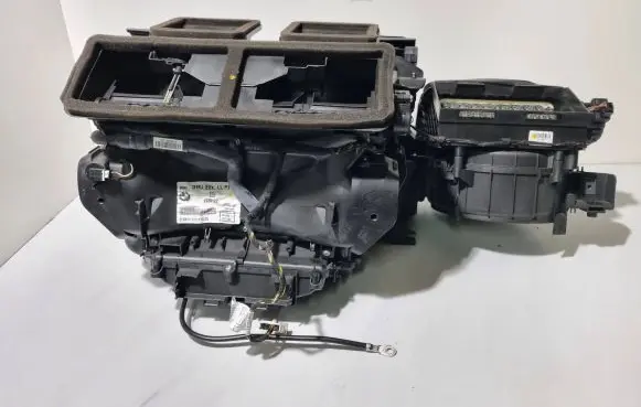 BMW 1 E81 E87 Interior heater climate box assembly 9181170 24540010 992812Z