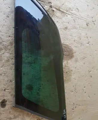 Citroen DS5 Rear side window