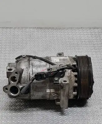 Renault Clio IV Air conditioning (A/C) compressor (pump) 926000734R 9011877087 T72634BC