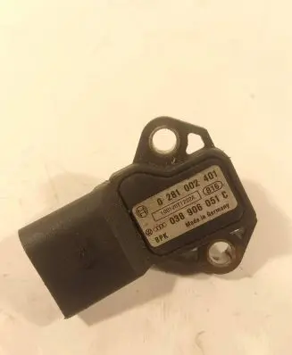 Volkswagen Golf V Air pressure sensor 038906051C 100126T1222A 0281002401