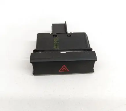 Volkswagen Touareg II Hazard light switch 7P6953509B