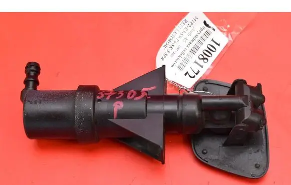 Audi A6 Allroad C5 Windshield washer spray nozzle 
