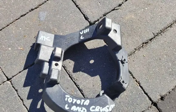 Toyota Land Cruiser (J150) Fog light bracket 5212660090