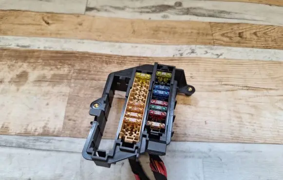 Audi A6 S6 C6 4F Fuse box set 4F1971845A 4F1971845