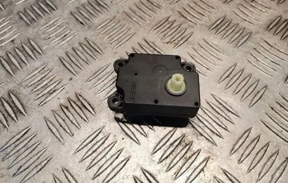 Land Rover Freelander 2 - LR2 Intake manifold valve actuator/motor 6G9N19E616AB