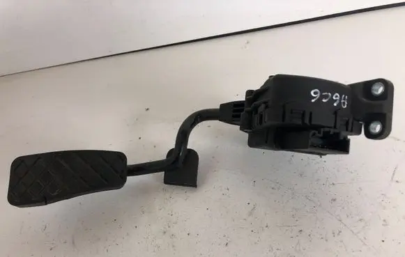 Audi A6 S6 C6 4F Accelerator throttle pedal 4F2721523