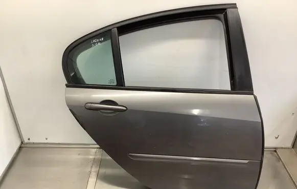 Renault Laguna III Rear door 