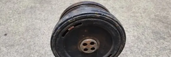 BMW 5 E39 Crankshaft pulley 11232247890