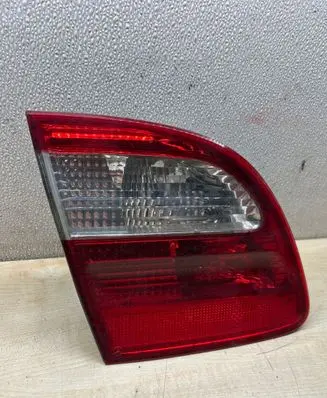 Mercedes-Benz E W211 Tailgate rear/tail lights A2118201364