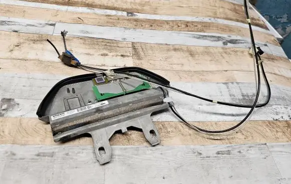 Interior comfort aerial antenna