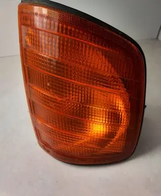 Mercedes-Benz E W124 Front indicator light 42704R6