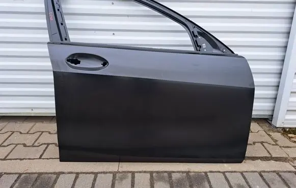 BMW 1 F40 Front door 6800559
