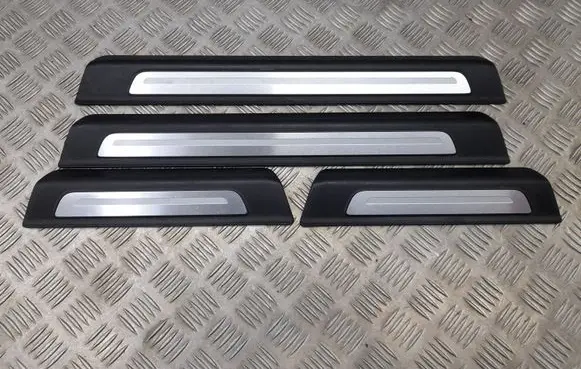 Audi Q7 4M sill trim set (inner) 4M0853374A 4M0853375A