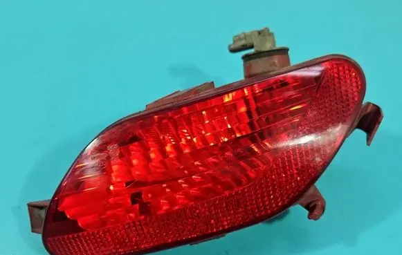 DS Automobiles 4 Rear bumper light 9672489880 IMPRK1560845