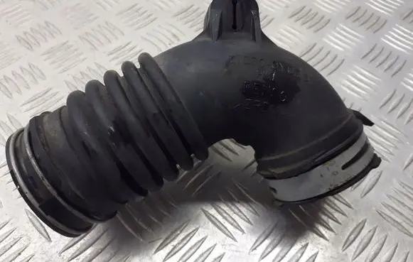 Toyota Auris 150 Intake resonator 17880-OY020