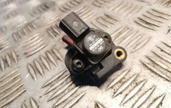 Mercedes-Benz E W212 Air pressure sensor 0071530028