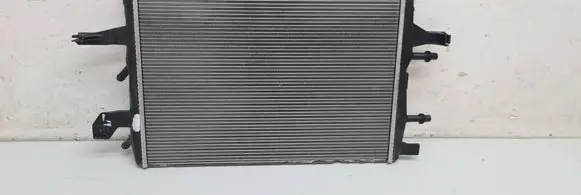 Mercedes-Benz CLA C118 X118 Coolant radiator A2475000403