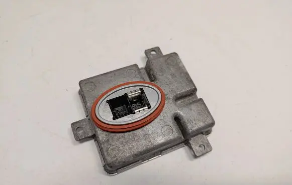 BMW 3 E90 E91 Xenon control unit/module 7172536 63127172536 63127250624