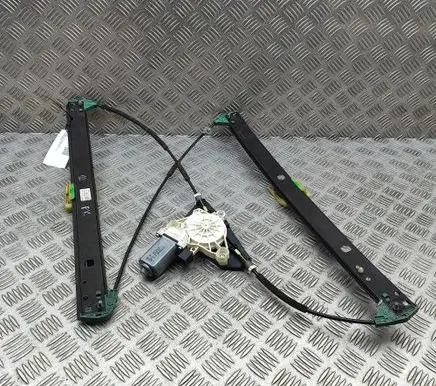 Volkswagen Touareg III Front door electric window regulator 760837461D 4K095980