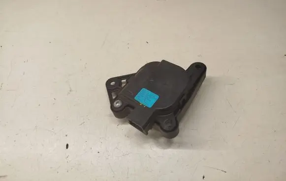Hyundai H-1, Starex, Satellite Air flap motor/actuator 971574H000