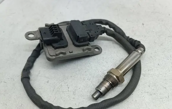 Mercedes-Benz E W213 Lambda probe sensor A0009057208 SNS424A 0009057208