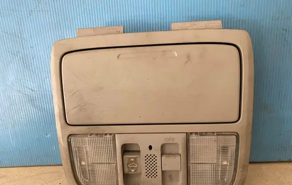 Honda Accord Front seat light