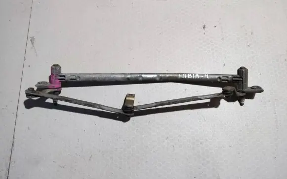 Skoda Fabia Mk1 (6Y) Front wiper linkage 