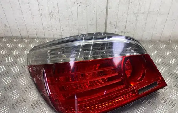 BMW 5 E60 E61 Rear/tail lights 7361881