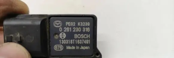 Mazda 6 Intake air temperature sensor PE02K3239 130318T1637491 0261230316