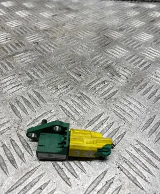 Volkswagen PASSAT B6 Airbag deployment crash/impact sensor 3C0909606