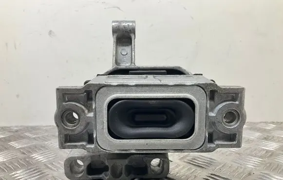 Seat Alhambra (Mk2) Engine mount bracket 5N0199262F