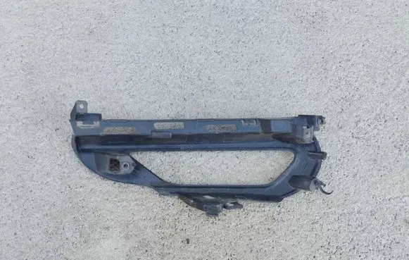 Volvo XC60 Front fog light trim/grill 31425180