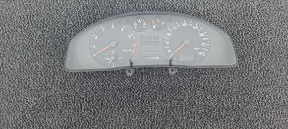 Audi A4 S4 B5 8D Speedometer (instrument cluster) 8D0919861H 11000898902