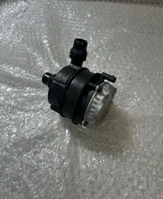 Mercedes-Benz C W205 Electric auxiliary coolant/water pump A0005002686