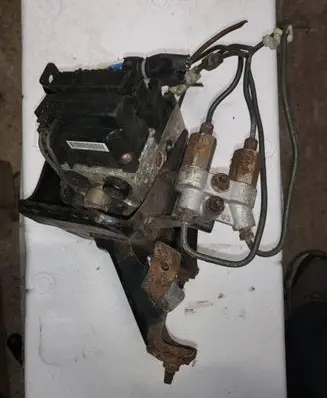 Nissan Patrol Y61 ABS Pump N30HU407