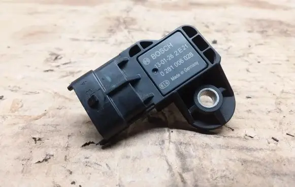 Fiat Freemont Air pressure sensor 0281006028