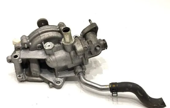 Mazda 3 Water pump HF07