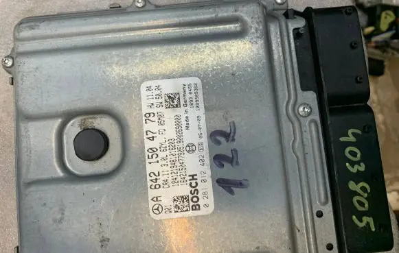 Mercedes-Benz E W211 Engine control unit/module A6421504779 0281012402