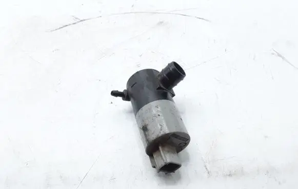 Toyota Corolla E120 E130 Windscreen/windshield washer pump NOCODE