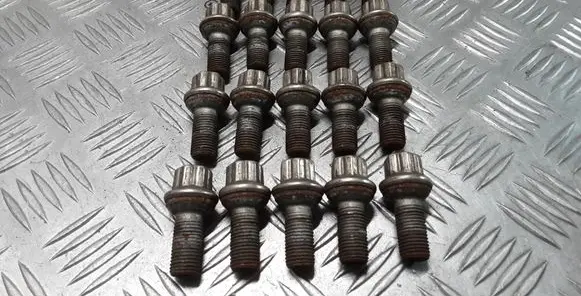 Mercedes-Benz S W221 Nuts/bolts 